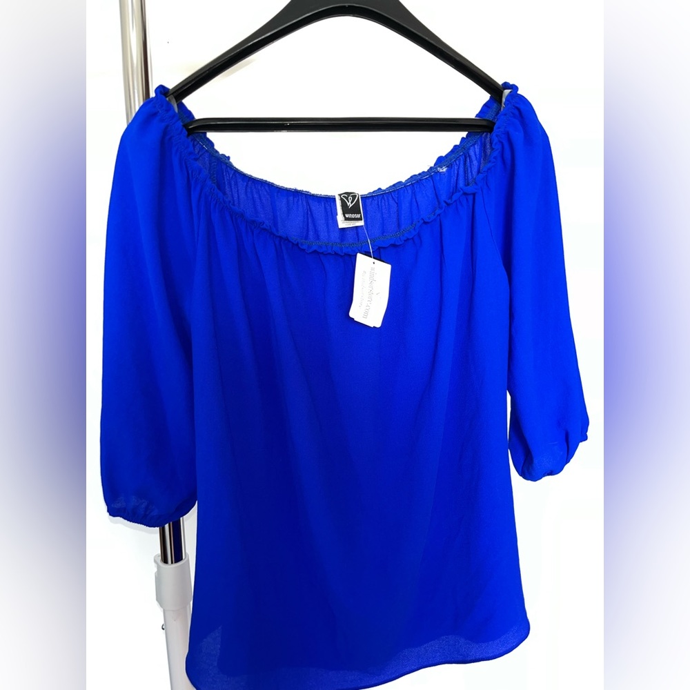 NWT Windsor Size Medium Blue Off The Shoulder Top